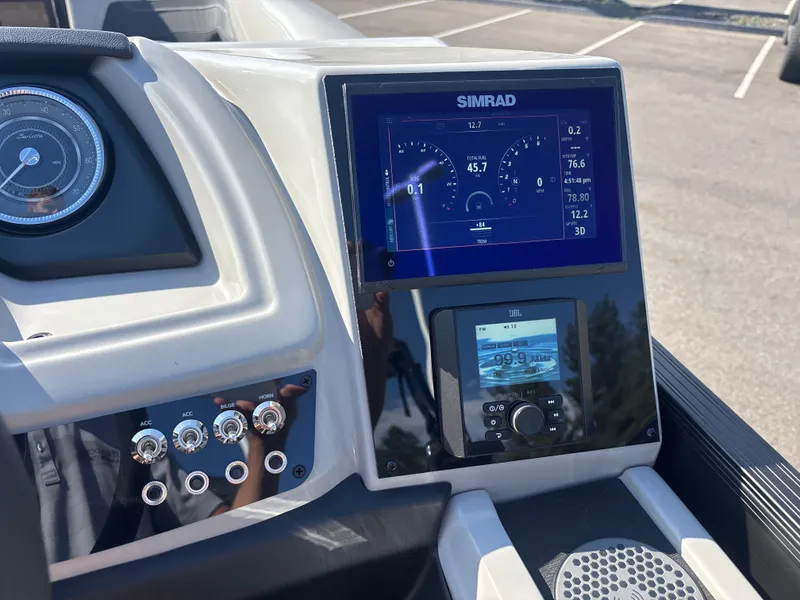 Slide: The Image of Barletta Cabrio 24UC 2026 - 15