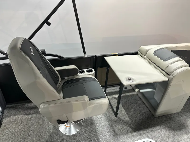 Slide: The Image of Barletta Cabrio 24UC 2026 - 17