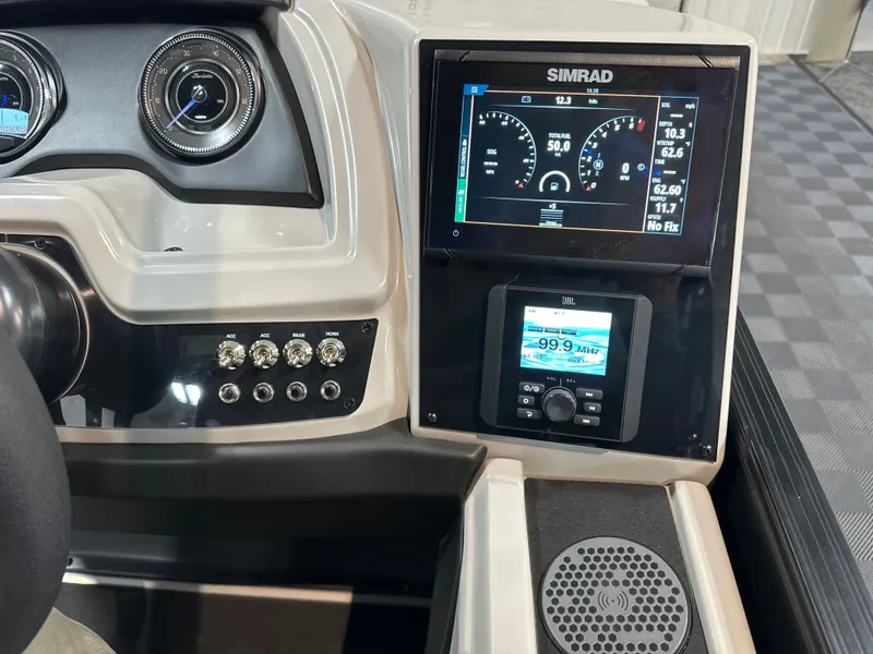 Slide: The Image of Barletta Cabrio 24UC 2026 - 22