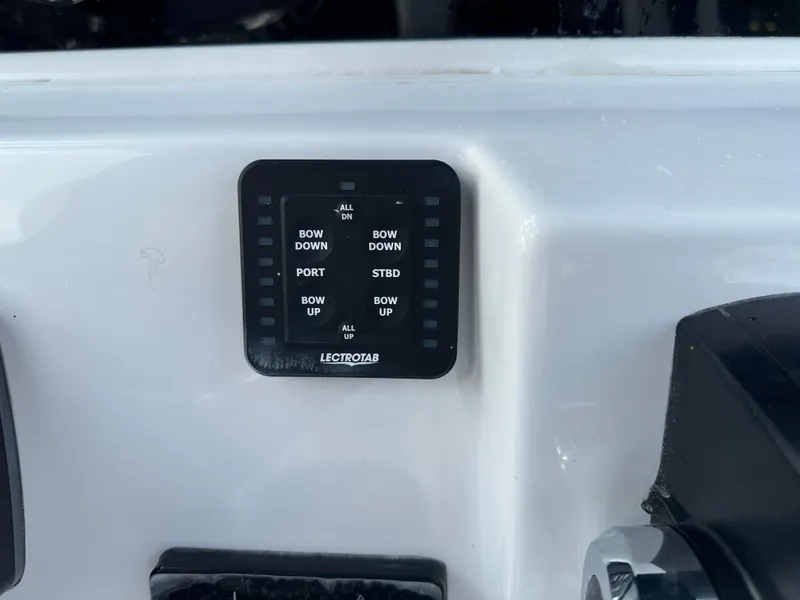 Slide: The Image of Tidewater 2210CB 2025 - 15