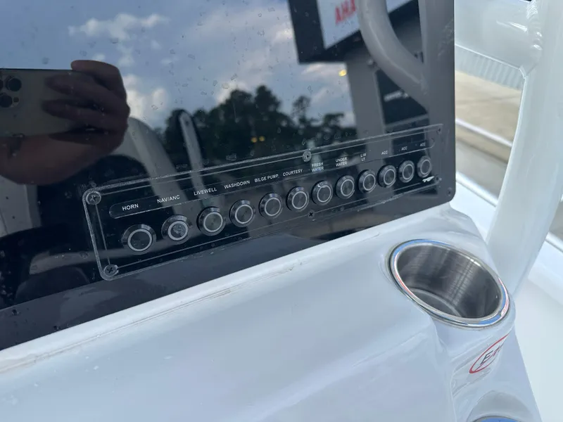 Slide: The Image of Tidewater 2210CB 2025 - 16