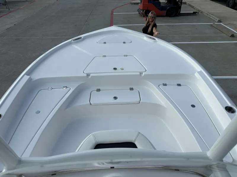 Slide: The Image of Tidewater 2210CB 2025 - 26