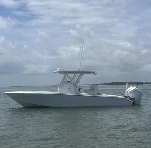 Slide: The Image of Sea Hunter 28 Floridian 2023 - 6
