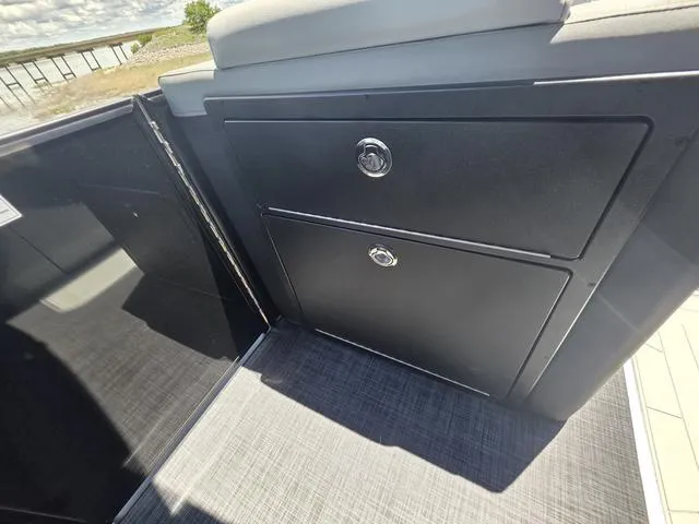 Slide: The Image of Aqua AP255CBE 2026 - 26