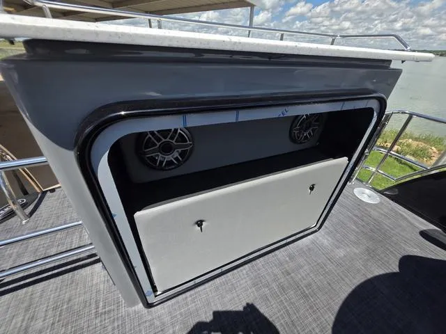 Slide: The Image of Aqua AP255CBE 2026 - 40