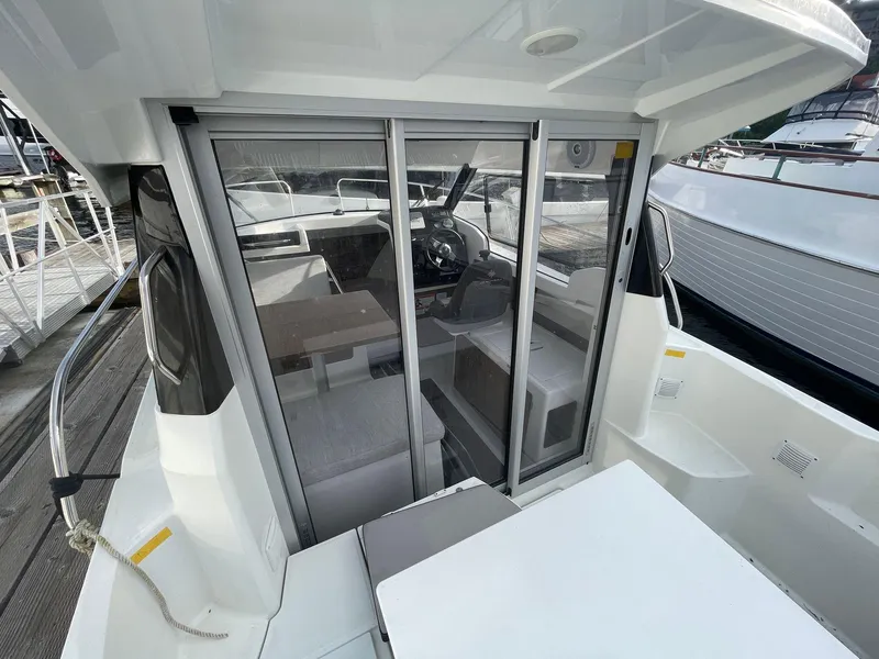 Slide: The Image of Jeanneau - Companionway Door - 9