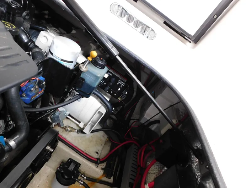 Slide: The Image of Regal Commodore 2860 2003 - 80