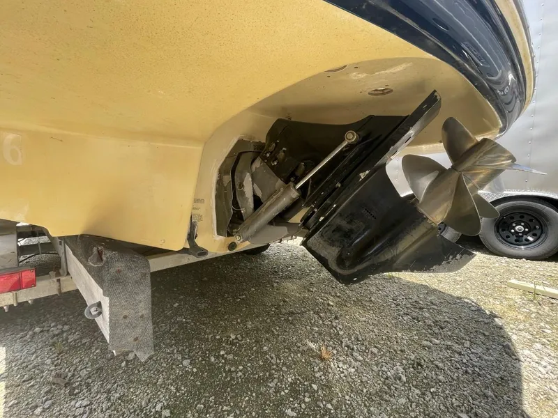 Slide: The Image of Rear view of a 2005 Chaparral 236SSi boat showing the propeller and outdrive. - 28