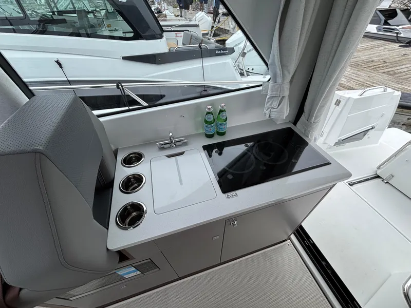 Slide: The Image of Beneteau Antares 9 2025 - 8