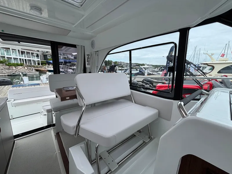 Slide: The Image of Beneteau Antares 9 2025 - 9