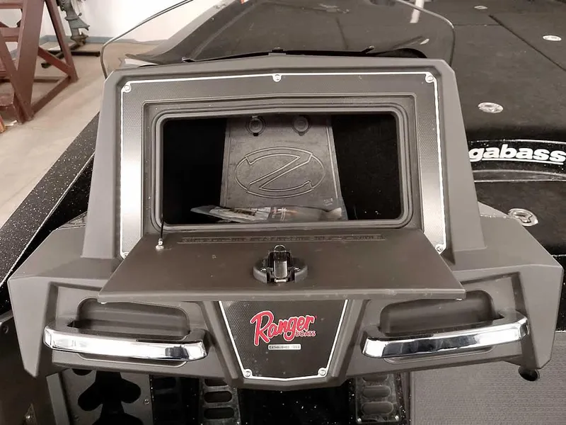 Slide: The Image of 2020 Ranger Z520L Comanche DC dashboard with storage compartment open. - 25