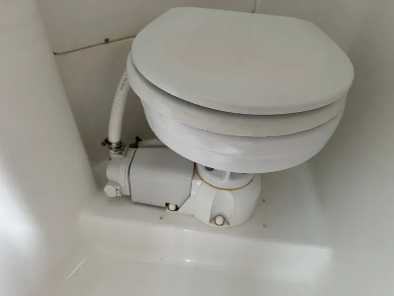 Slide: The Image of Beneteau 393 2004 - 71