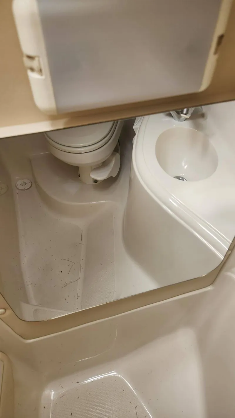 Slide: The Image of Monterey 298SS 2006 - 15