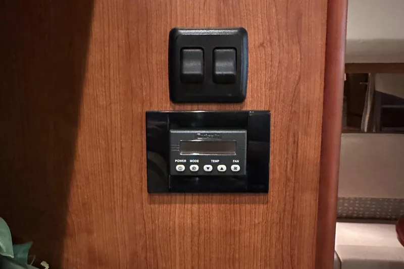 Slide: The Image of Cruisers 360 Express 2009 - 60