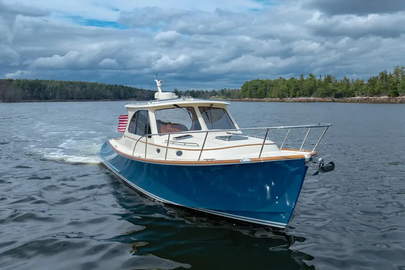 Slide: The Image of Hinckley Yachts Picnic Boat 40 2024 - 14