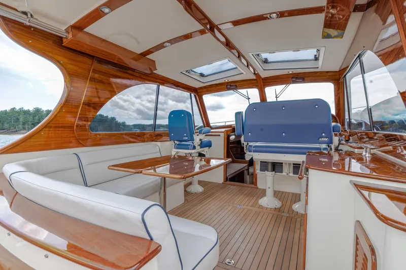 Slide: The Image of Hinckley Yachts Picnic Boat 40 2024 - 22