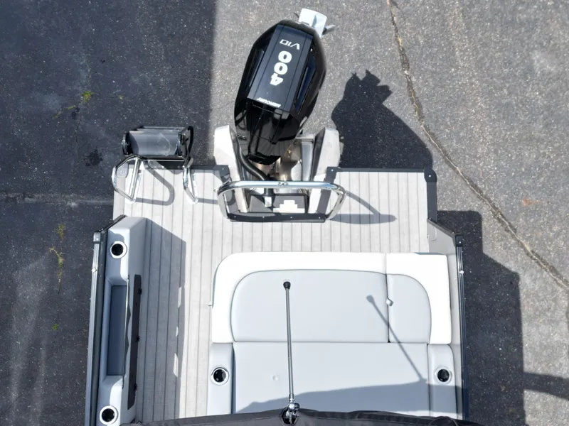 Slide: The Image of Tahoe CAS VRB25T 2025 - 10