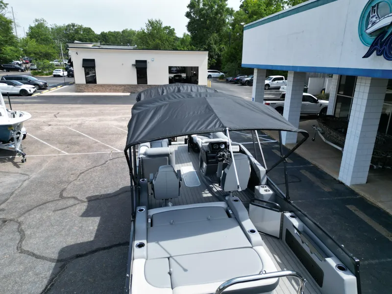 Slide: The Image of Tahoe CAS VRB25T 2025 - 23