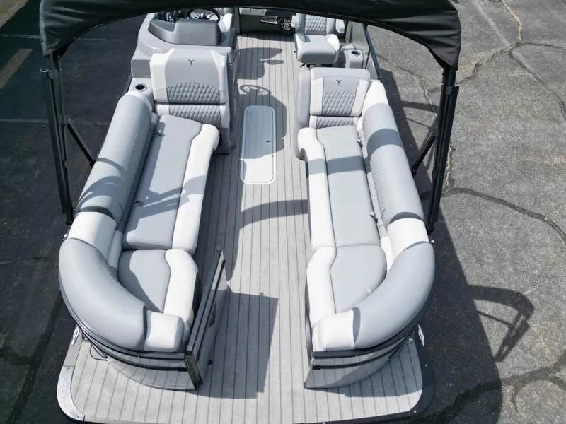 Slide: The Image of Tahoe CAS VRB25T 2025 - 8