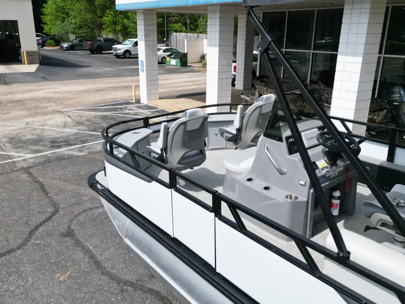 Slide: The Image of Tahoe SPT85 CC23T 2025 - 23