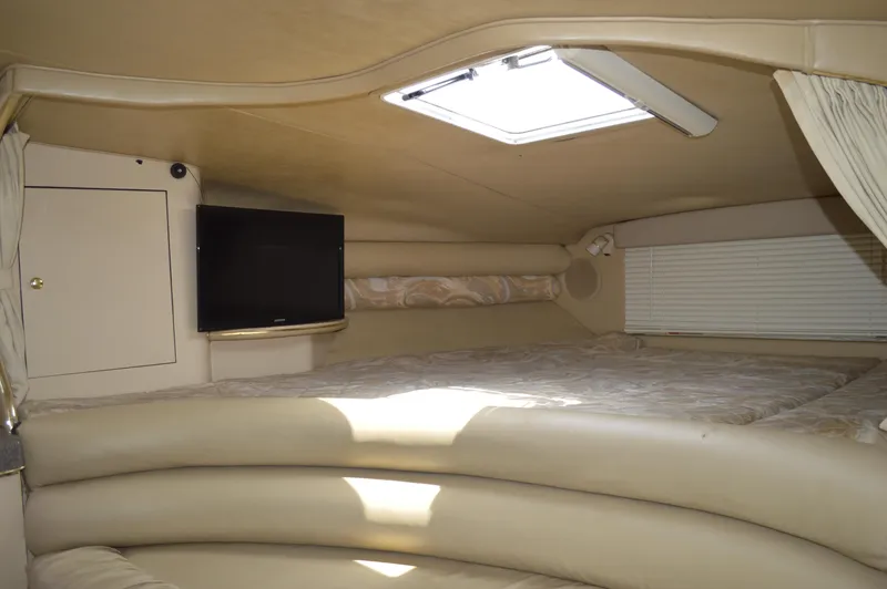 Slide: The Image of Sea Ray Sundancer 310 1998 - 50