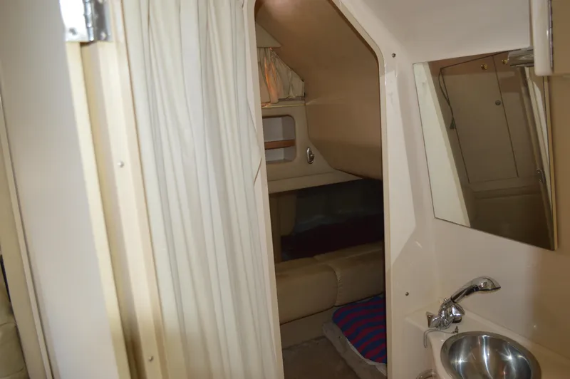 Slide: The Image of Sea Ray Sundancer 310 1998 - 57