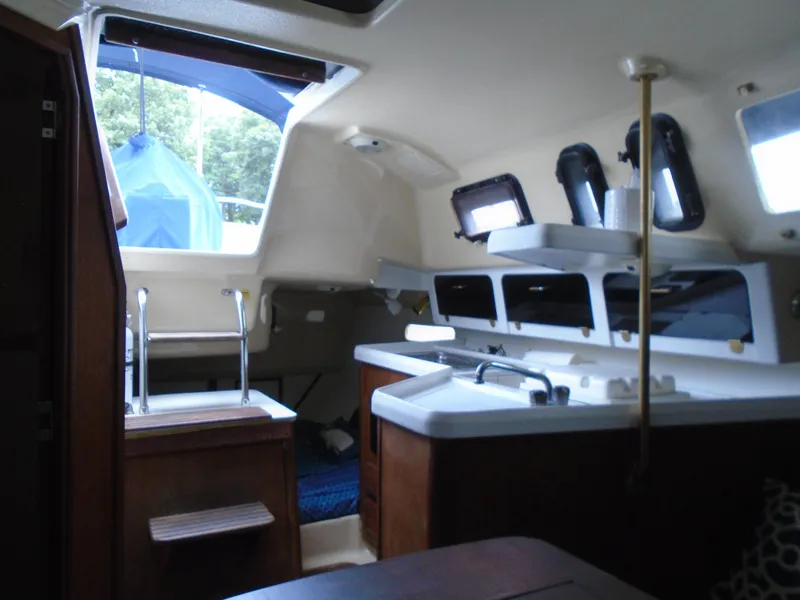 Slide: The Image of Hunter 29.5 1995 - 6