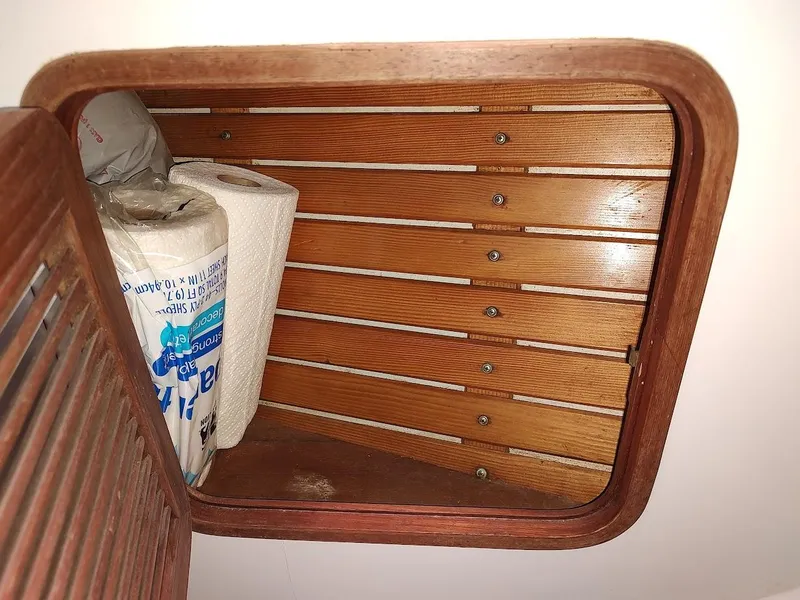 Slide: The Image of Ta Shing Tatoosh 42 1982 - 100