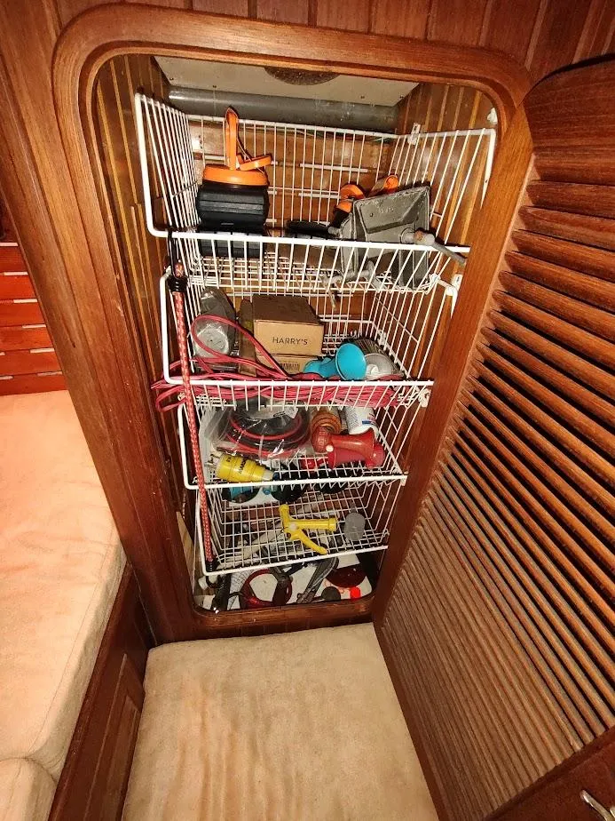 Slide: The Image of Ta Shing Tatoosh 42 1982 - 110