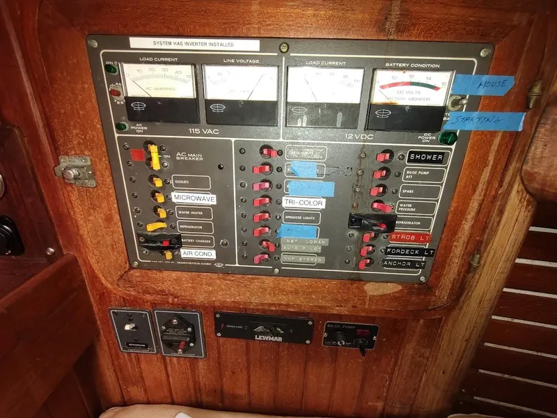 Slide: The Image of Ta Shing Tatoosh 42 1982 - 118