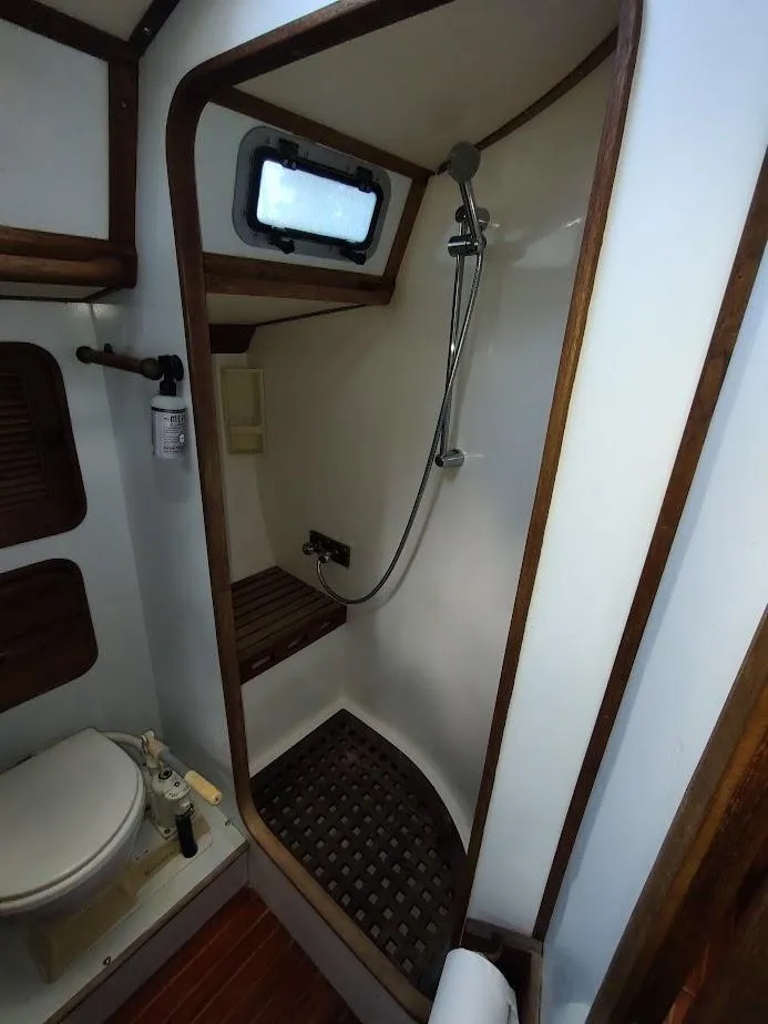 Slide: The Image of Ta Shing Tatoosh 42 1982 - 121