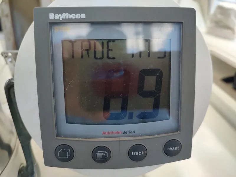 Slide: The Image of Raytheon Autopilot display showing true wind speed of 0.9 knots on Tatoosh 42 sailboat. - 26