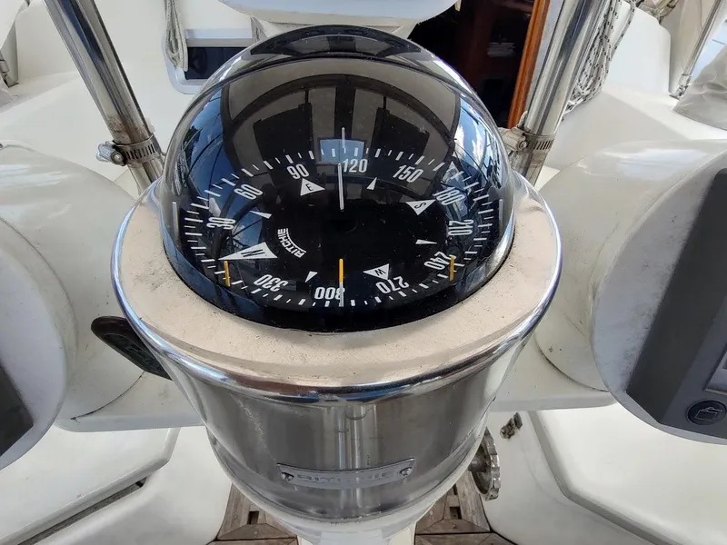 Slide: The Image of Compass on 1982 Ta Shing Tatoosh 42 sailboat, showing navigation details. - 28