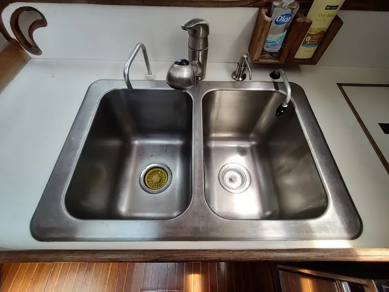 Slide: The Image of Ta Shing Tatoosh 42 1982 - 55