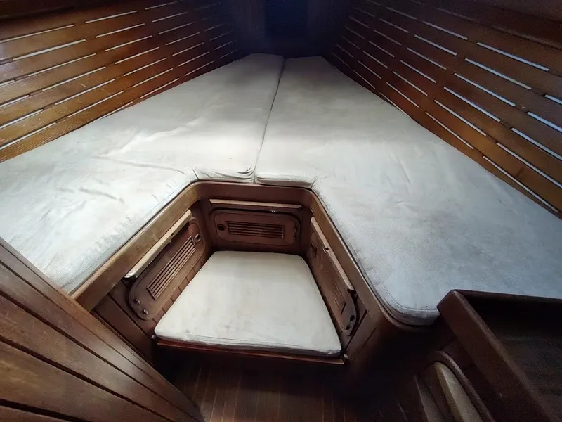 Slide: The Image of Ta Shing Tatoosh 42 1982 - 83