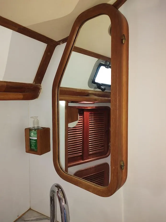 Slide: The Image of Ta Shing Tatoosh 42 1982 - 96