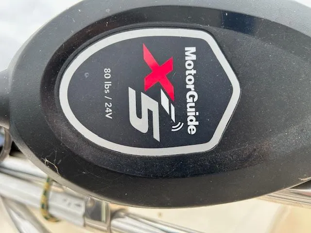 Slide: The Image of MotorGuide X5 trolling motor, 80 lbs thrust, 24V, on 2013 Grady-White Fisherman 180 boat. - 16