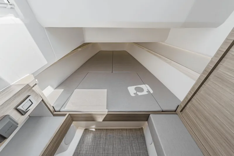 Slide: The Image of Saxdor 400 GTO 2025 - 50