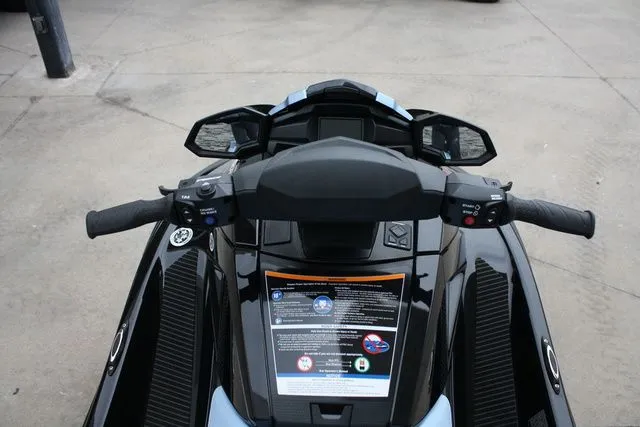 Slide: The Image of Yamaha VX Cruiser 2025 - 8