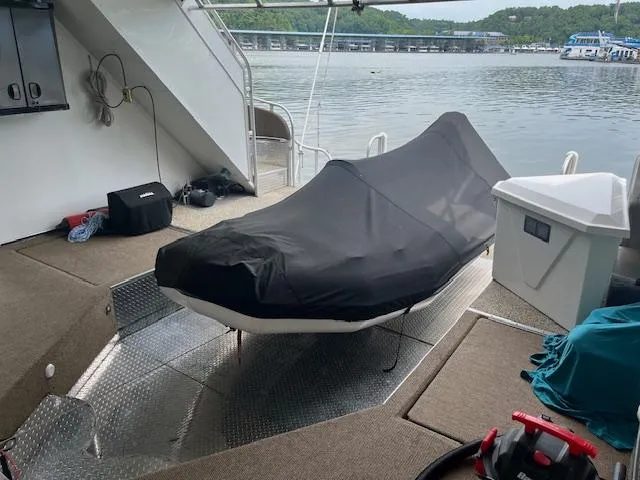 Slide: The Image of Stardust Cruisers 18 x 103 Houseboat 2001 - 53