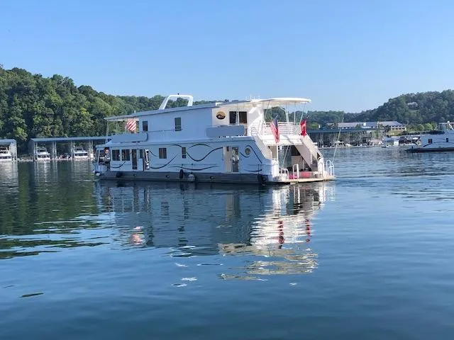 Slide: The Image of Stardust Cruisers 18 x 103 Houseboat 2001 - 71