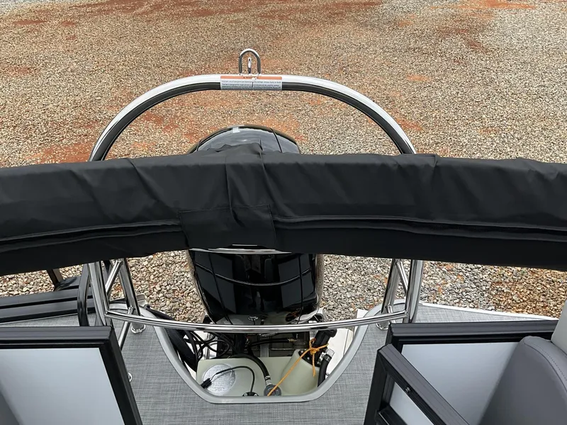 Slide: The Image of Lowe LS 230 WT 2025 - 9