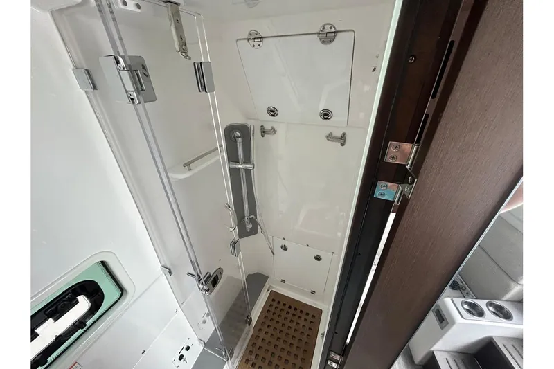 Slide: The Image of Everglades 455 Center Console 2023 - 26