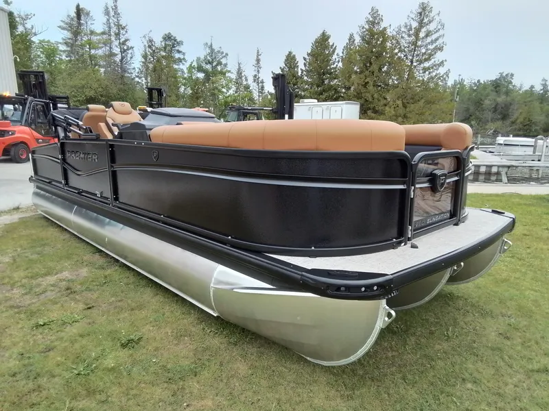 Slide: The Image of Premier 230 Sunsation 2025 - 12