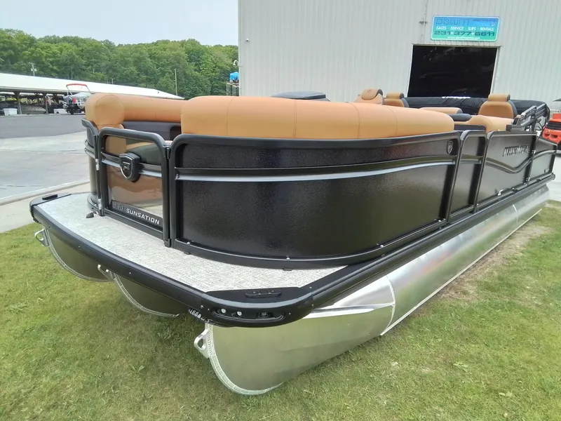 Slide: The Image of Premier 230 Sunsation 2025 - 13