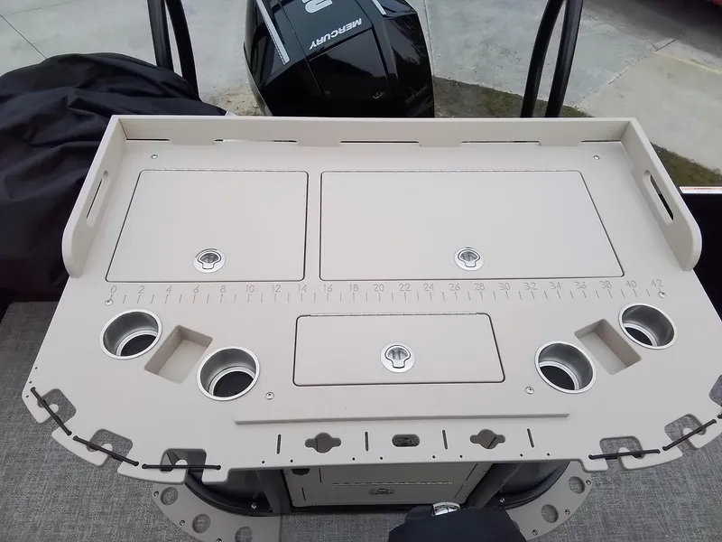 Slide: The Image of Premier 230 Sunsation 2025 - 32