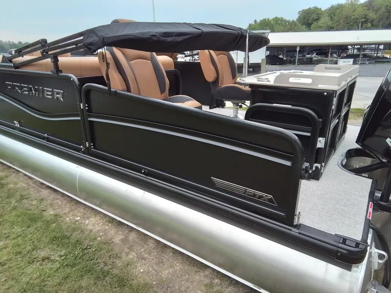 Slide: The Image of Premier 230 Sunsation 2025 - 4