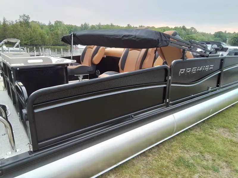 Slide: The Image of Premier 230 Sunsation 2025 - 6