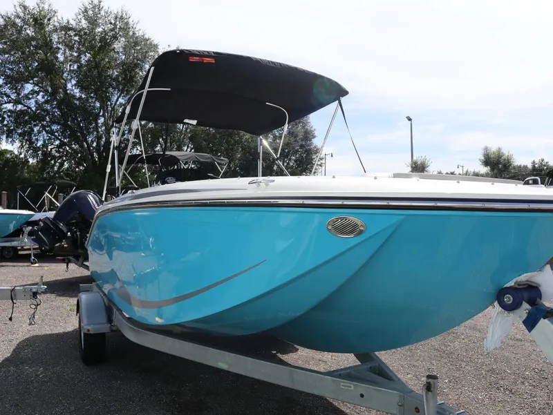 Slide: The Image of Bayliner M Series M19 2025 - 4