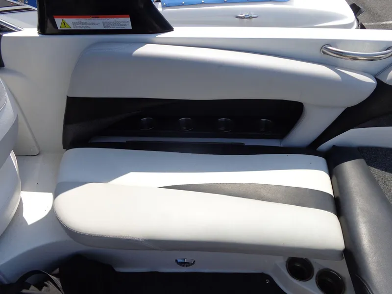 Slide: The Image of Tigé 24Ve 2011 - 13